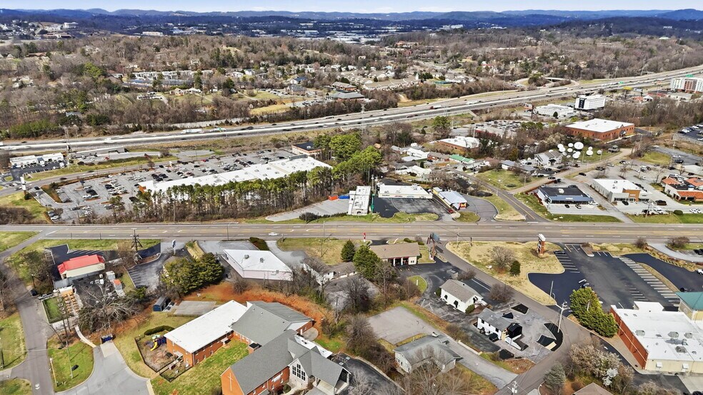 More Photos Of 6712 Kingston Pike, Knoxville Land For Sale