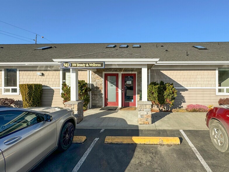 More Photos Of 542-544 N 5th Ave, Sequim Medical For Sale