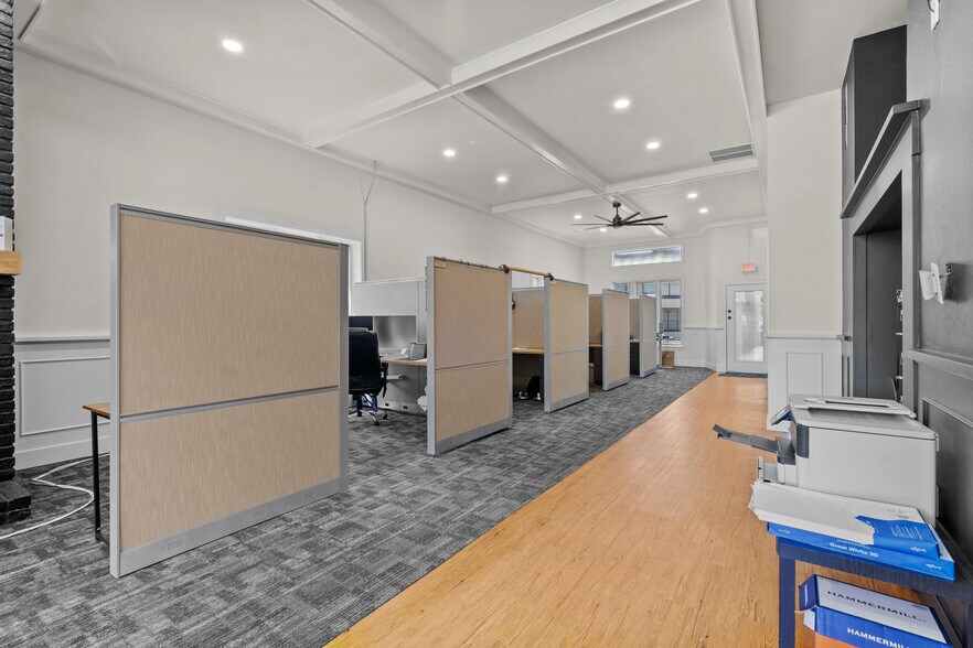 More Photos Of 215-225 N Main St, Mount Angel Freestanding For Lease