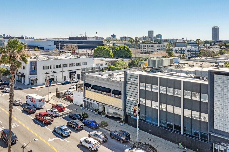 More Photos Of 7956-7958 Beverly Blvd, Los Angeles Storefront Retail Office For Lease