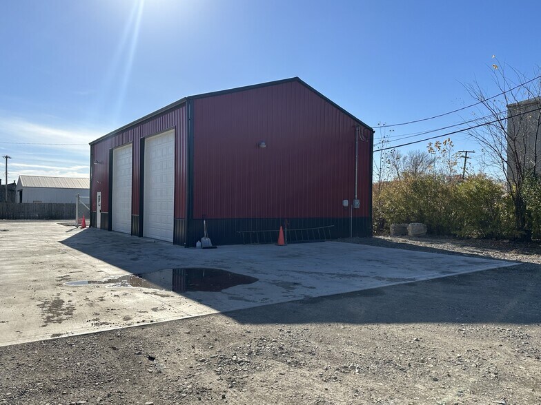 More Photos Of 517 E Hawthorne St, Fort Wayne Industrial For Lease