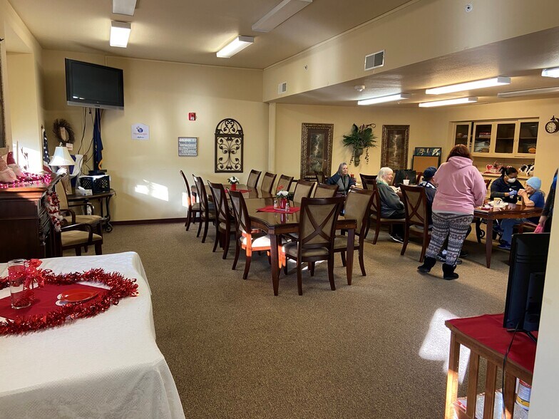 More Photos Of 310 N Walnut St, Union City Apartments For Sale