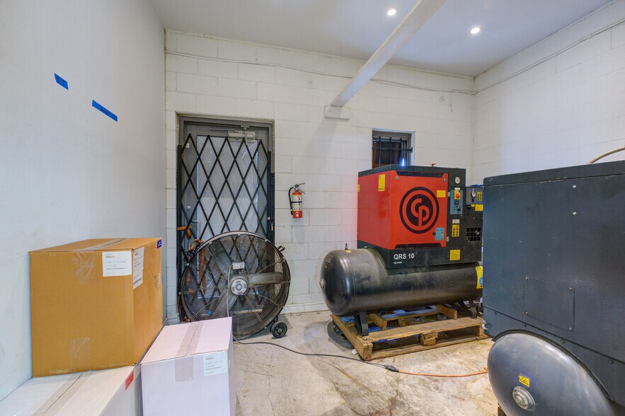 More Photos Of 26 Tamara Pl, Brantford Distribution For Sale