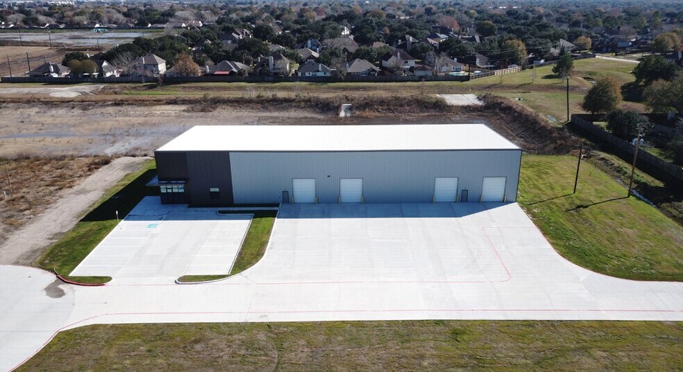 Primary Photo Of 4421 Rex Rd, Friendswood Warehouse For Sale