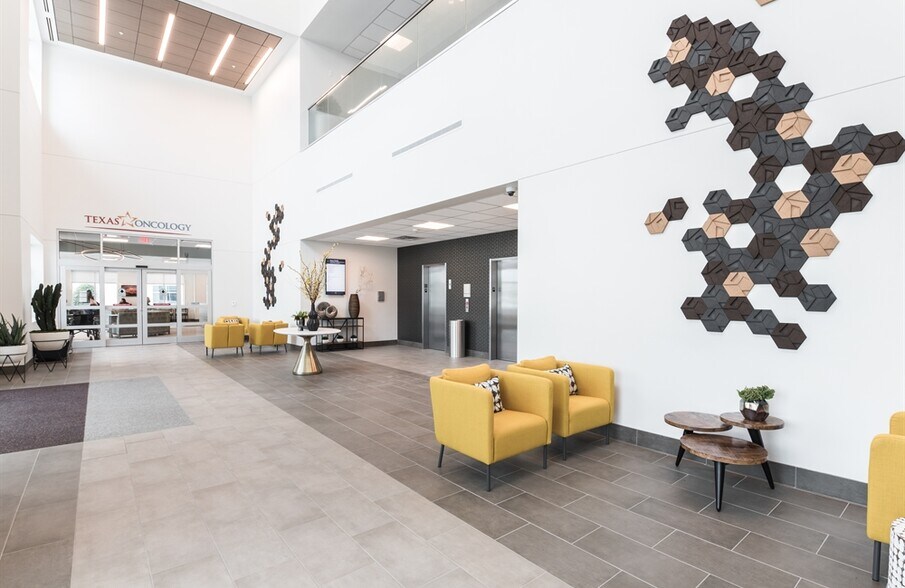 More Photos Of 3144 Horizon Rd, Rockwall Medical For Lease