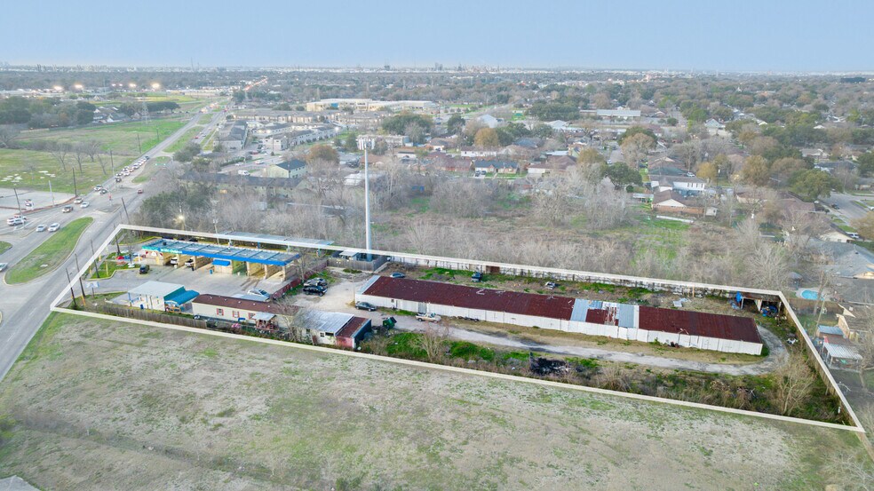 More Photos Of 2627 Allen Genoa Rd, Pasadena Carwash For Sale