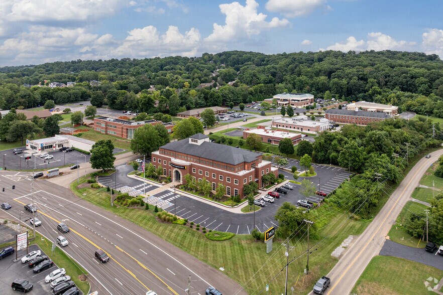 More Photos Of 9950 Kingston Pike, Knoxville Office For Lease