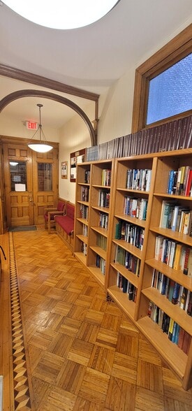 More Photos Of 383 Orange St, New Haven Apartments For Lease