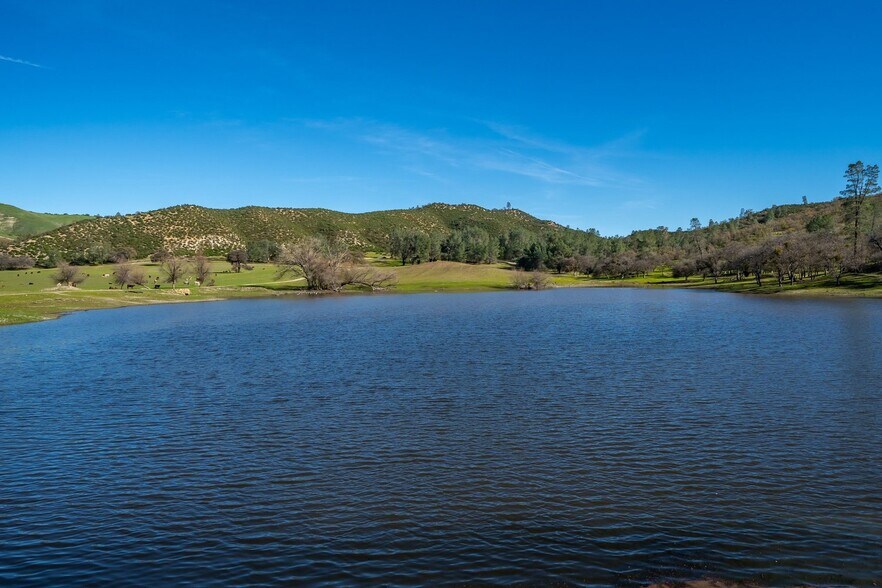 More Photos Of 535 Calf Canyon Hwy, Creston Winery Vineyard For Sale