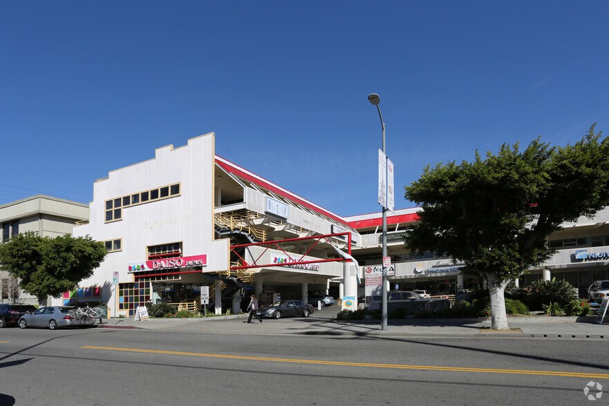 More Photos Of 2130 Sawtelle Blvd, Los Angeles Restaurant For Lease