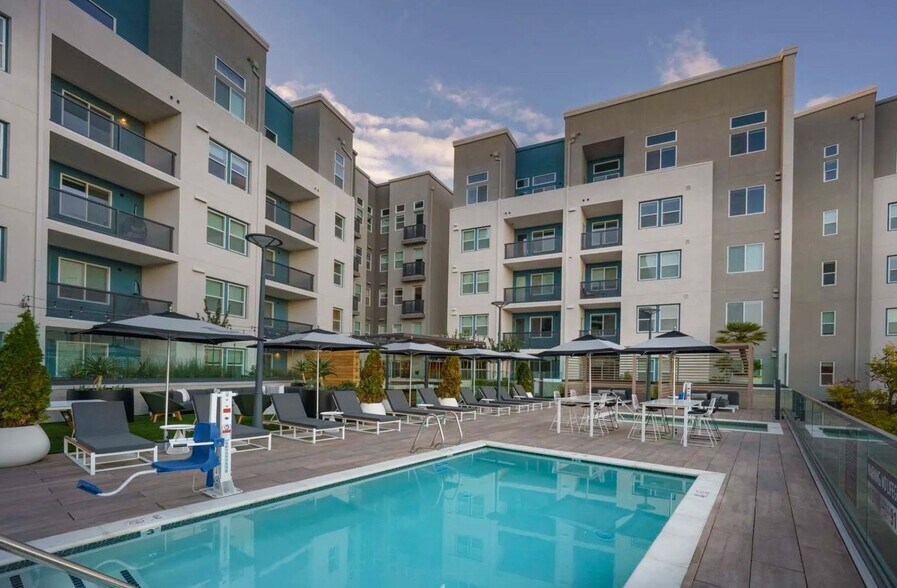 More Photos Of 1910 N Main St, Walnut Creek Apartments For Lease