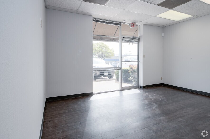 More Photos Of 7415 Whitehall St, Richland Hills Light Distribution For Lease