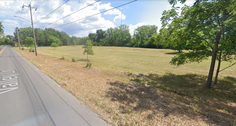 More Photos Of 2407 Valley Drive, Syracuse Land For Sale