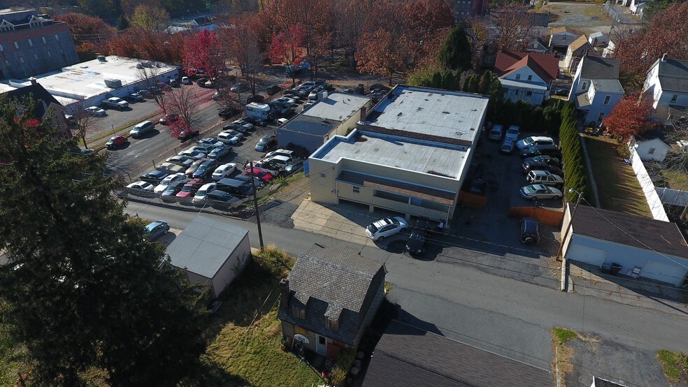More Photos Of 911 Orchard St, Bethlehem Auto Repair For Lease