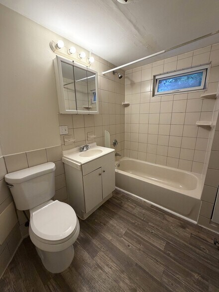 More Photos Of 8 Exchange Ct, Waltham Multifamily For Sale