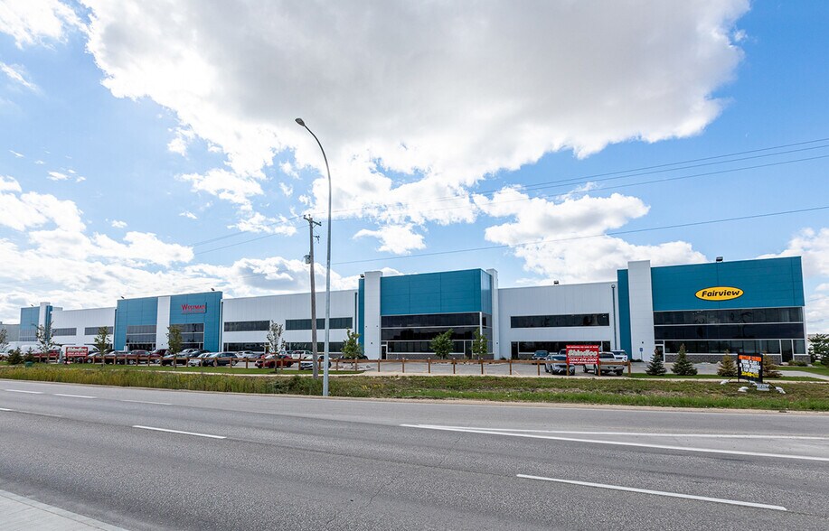 More Photos Of 19 Ronn Rd, Winnipeg Warehouse For Lease