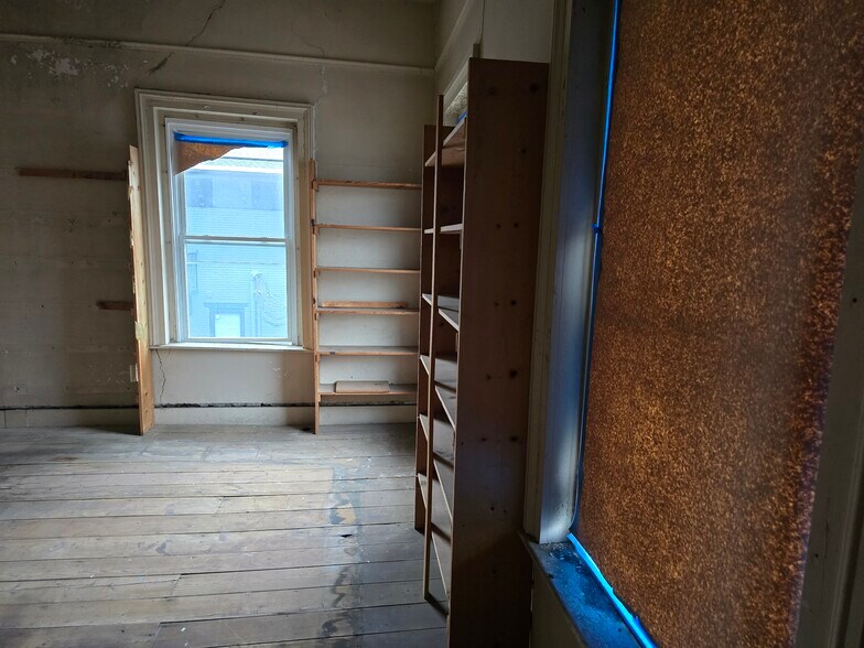 More Photos Of 115 Spring St, Newton Apartments For Sale