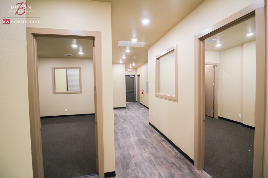 More Photos Of 12 Truss Dr, Boerne General Retail For Sale