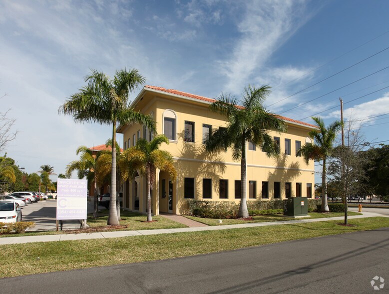 More Photos Of 134 S Dixie Hwy, Hallandale Beach Office For Lease