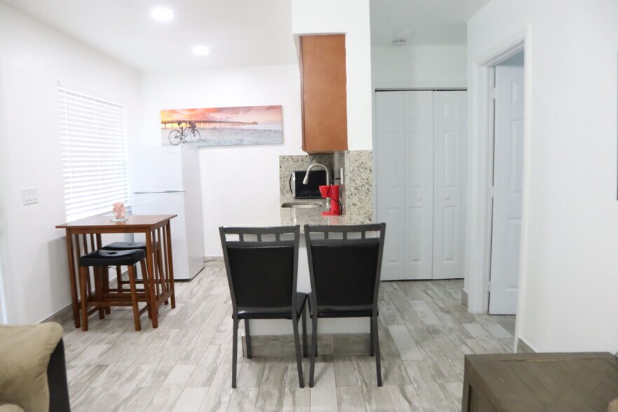 More Photos Of 101-107 Tacoma Ln, West Palm Beach Apartments For Lease