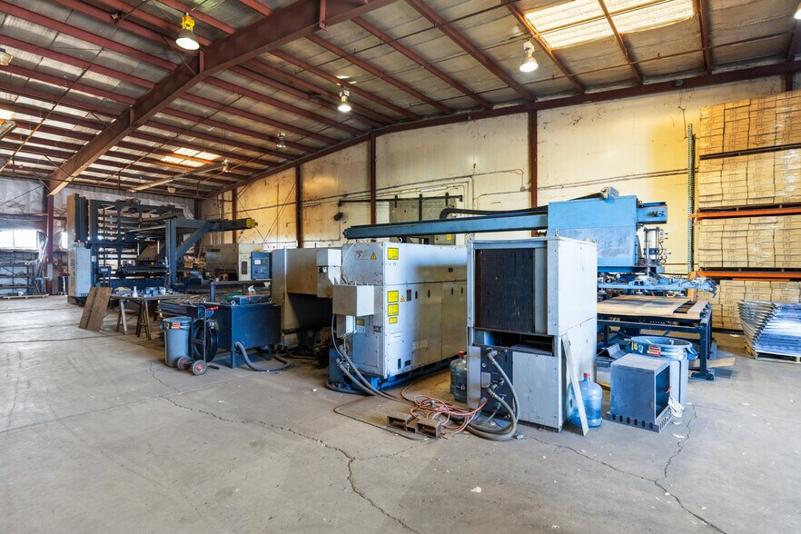 More Photos Of 651 Thunderbolt St, Chico Warehouse For Sale