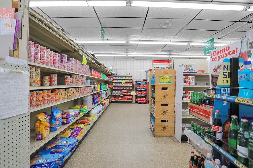 More Photos Of 9135 S Mill Rd, Knightstown Supermarket For Sale