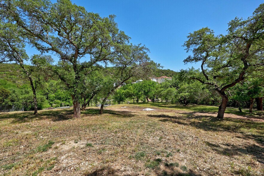 More Photos Of 14221 FM 2769, Leander Light Manufacturing For Sale