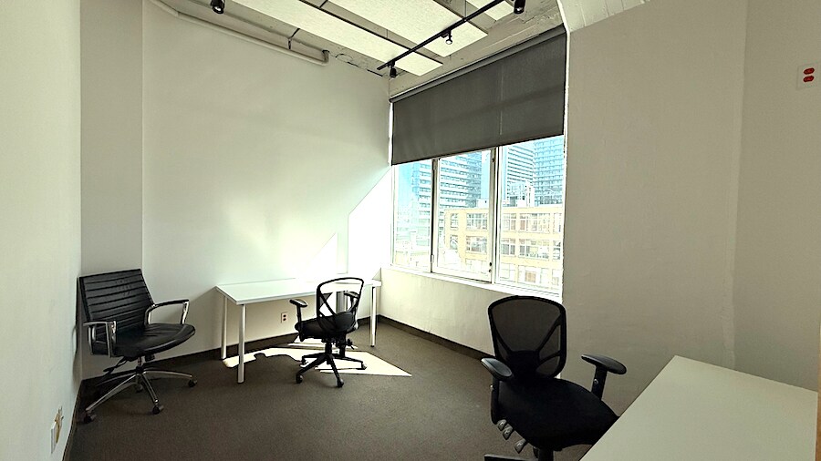 More Photos Of 119 Spadina Ave, Toronto Loft Creative Space For Lease
