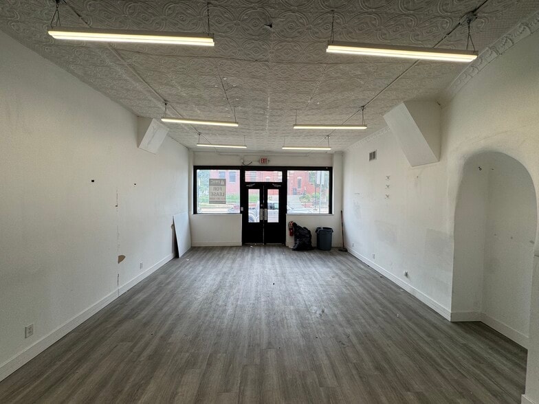 More Photos Of 2204 E Carson St, Pittsburgh Apartments For Lease