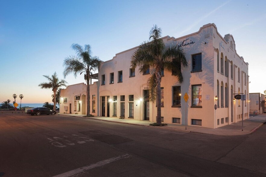 More Photos Of 305 S Kalorama St, Ventura Office For Lease