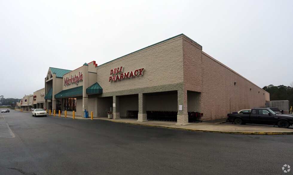 More Photos Of 1030 US Highway 331 S, Defuniak Springs Storefront For Lease