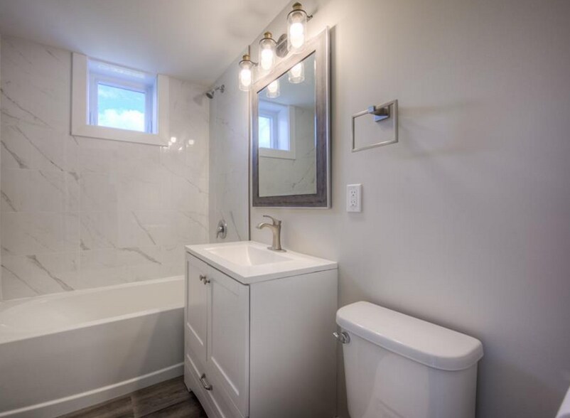 More Photos Of 30 Chatham St, Brantford Apartments For Sale