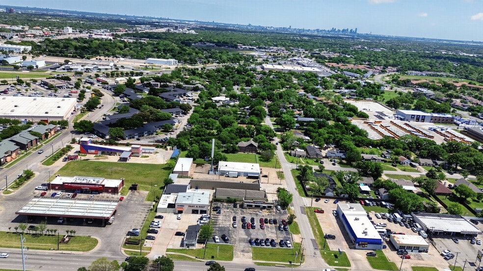 More Photos Of 3413 Herring Ave, Irving Funeral Home For Lease