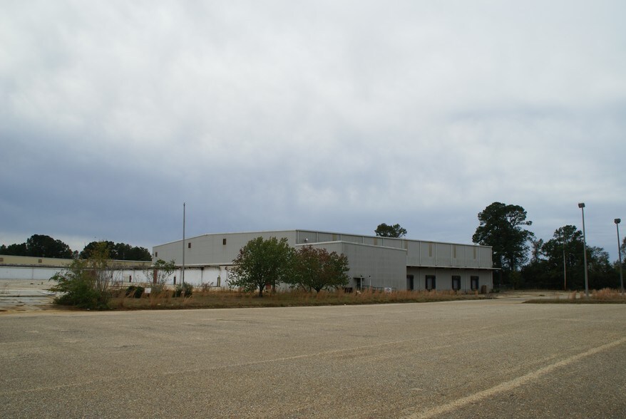 More Photos Of 2251 Old Curtis Rd, Elba Warehouse For Sale