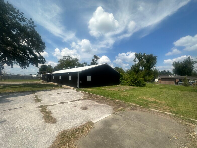 More Photos Of , Lake Charles Unknown For Sale