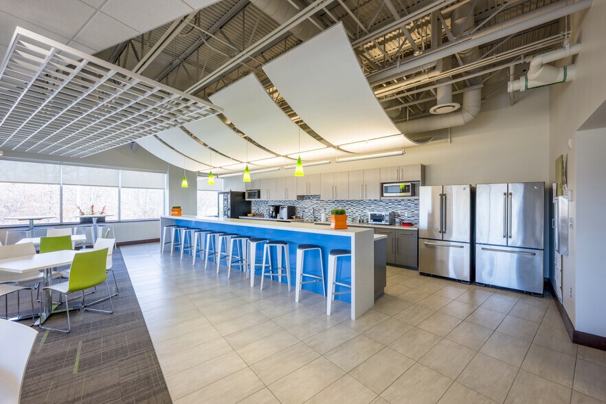 More Photos Of 1 Coastway Blvd, Warwick Office For Sale