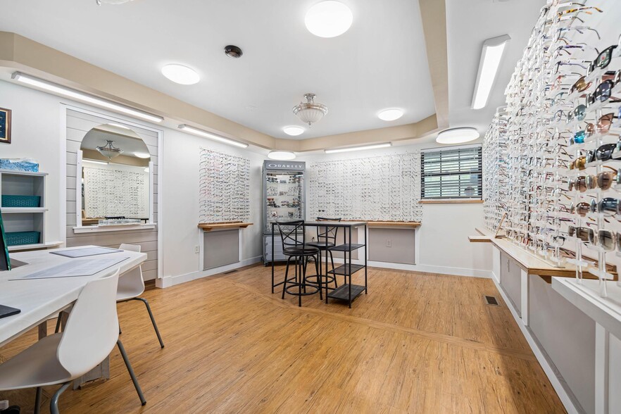 More Photos Of 364 Opie Arnold Rd, Limestone Medical For Sale
