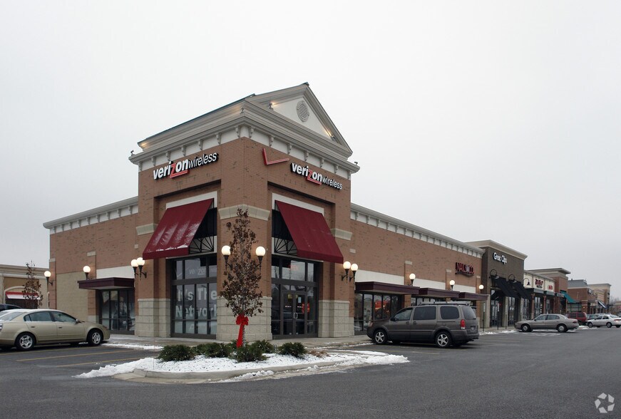 More Photos Of 3171-3221 Westgate Mall, Fairview Park Unknown For Lease