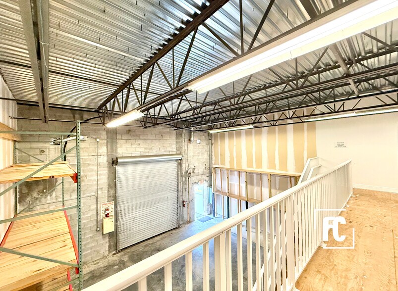 More Photos Of 4287-4303 SW High Meadows Ave, Palm City Light Manufacturing For Sale