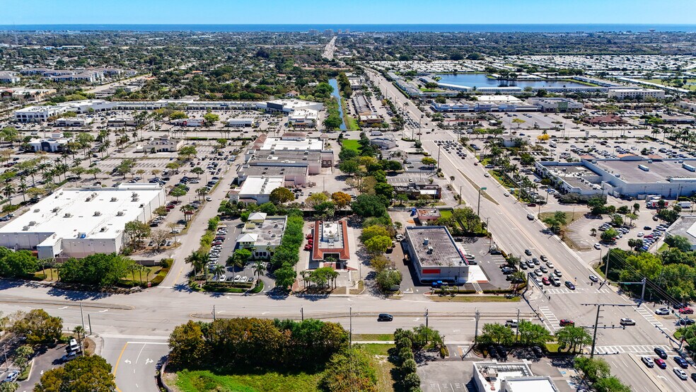 More Photos Of 320 Winchester Park Rd, Boynton Beach Fast Food For Sale