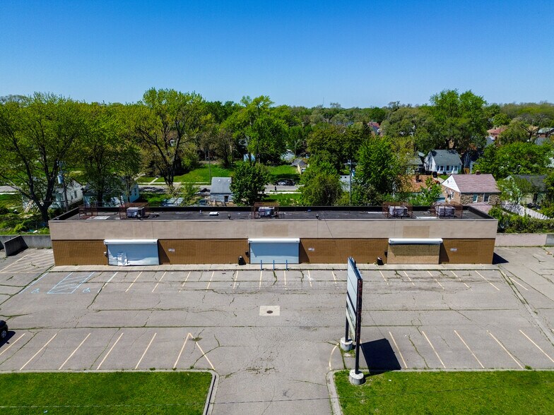 More Photos Of 19701 Mound Rd, Detroit Freestanding For Sale