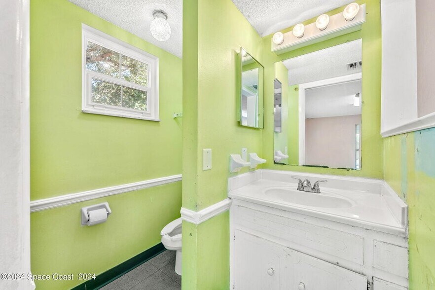 More Photos Of 308 Orange St, Melbourne Beach Daycare Center For Sale