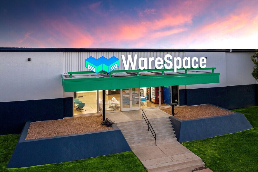 More Photos Of 3131 W Bolt St, Fort Worth Warehouse For Lease