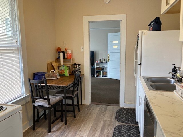 More Photos Of 806 W De Leon St, Tampa Office For Sale