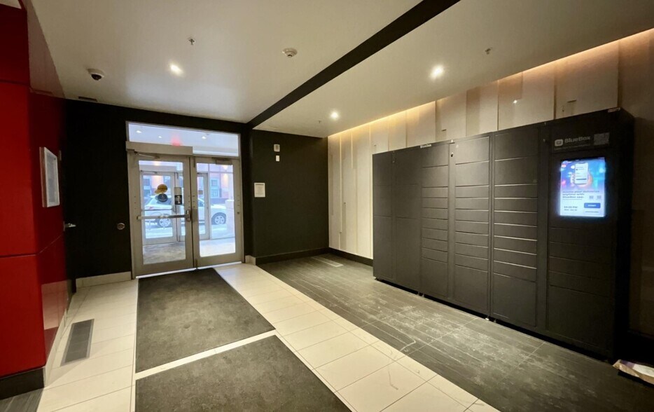 More Photos Of 10410 102 Av NW, Edmonton Office For Sale