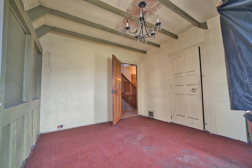 More Photos Of 1989 W Grand Blvd, Detroit Office Residential For Sale