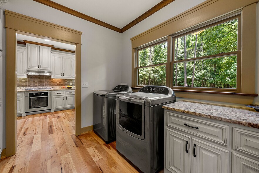 More Photos Of 1638 Old Minor Rd, Culloden Specialty For Sale