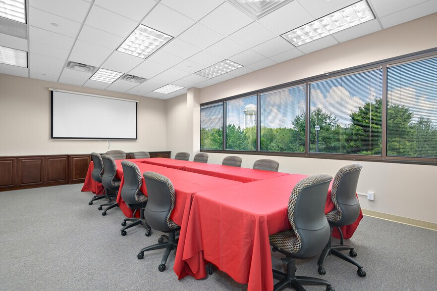 More Photos Of 500 West St, Spindale Office For Sale