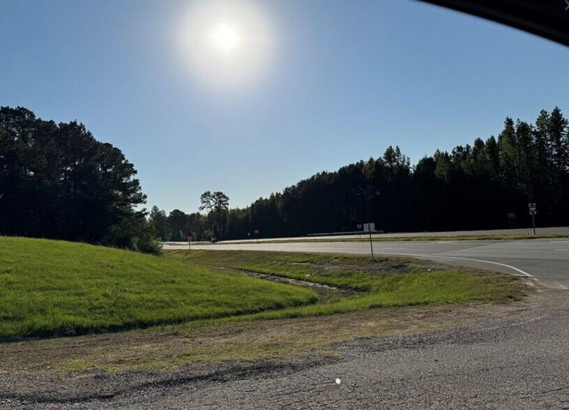 More Photos Of 15841 Bobby Long Rd, Duncanville Convenience Store For Sale