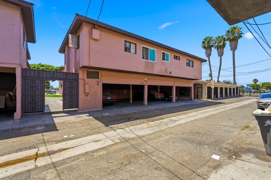 More Photos Of 2912 W 141st Pl, Gardena Multifamily For Sale